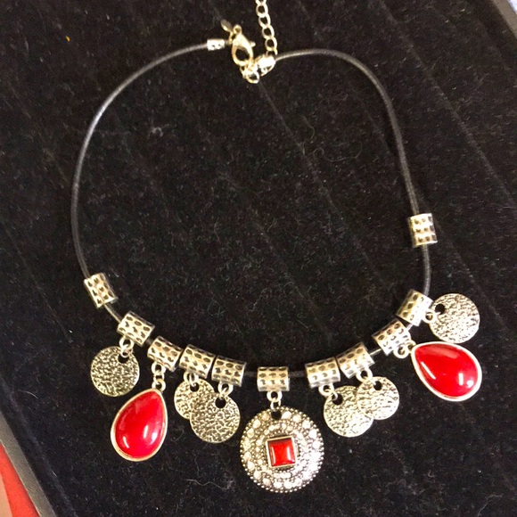 Premier Designs Jewelry - Premier Designs Cayenne Necklace